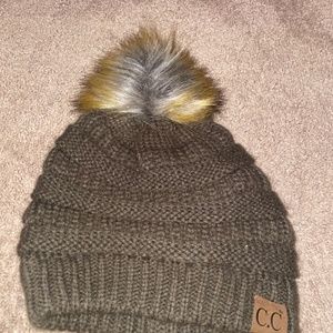 TWO CC POMPOM WINTER HATS